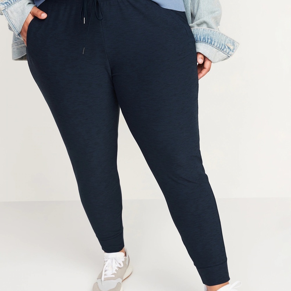 Old Navy Breath On Joggers Navy blue plus size 1X